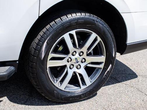 OXFORD WHITE 2024 Ford Expedition LIMITED
