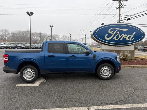 ATLAS BLUE METALLIC 2024 Ford Maverick XL Truck