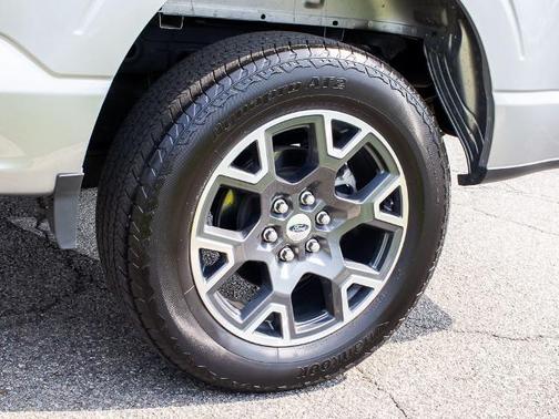 ICONIC SILVER METALLIC 2024 Ford F-150 STX