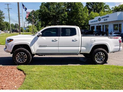 2023 Toyota Tacoma TRD SPORT