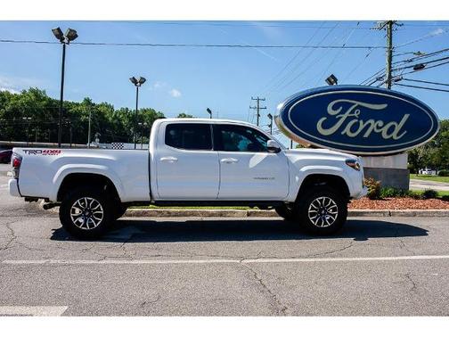 2023 Toyota Tacoma TRD SPORT