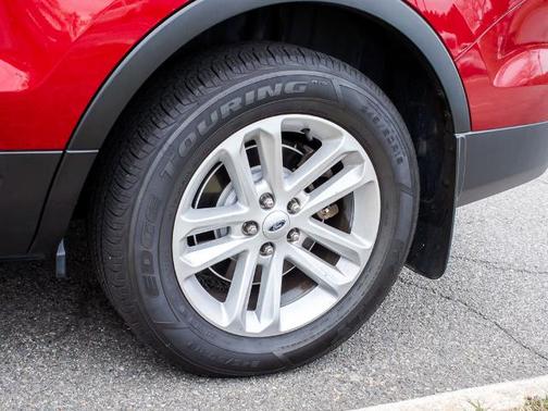 RUBY RED METALLIC TINTED CC 2017 Ford Explorer BASE