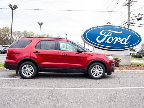 RUBY RED METALLIC TINTED CC 2017 Ford Explorer BASE