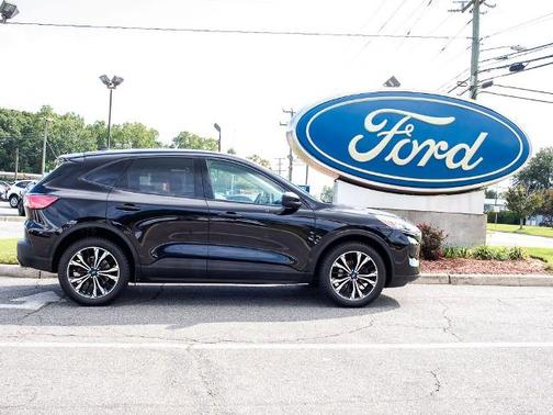 2021 Ford Escape SE