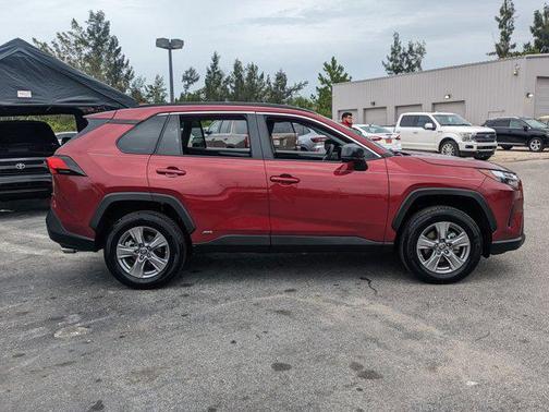 2024 Toyota RAV4 Hybrid LE