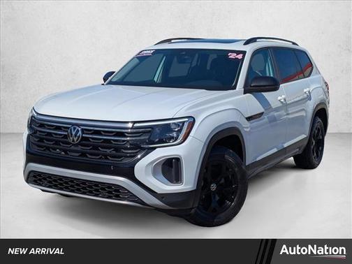 2024 Volkswagen Atlas 2.0T SE w/Technology 4MOTION