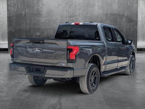 2025 Ford F-150 Lightning XLT