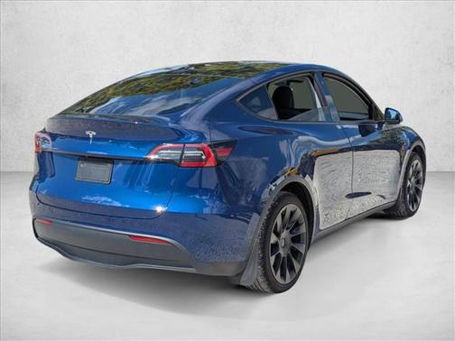 2021 Tesla Model Y Standard Range Rear-Wheel Drive