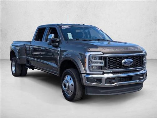 2023 Ford F-450 Lariat