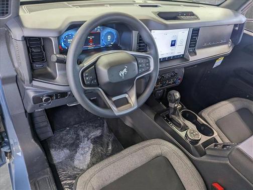 2025 Ford Bronco Base 4 Door 4x4