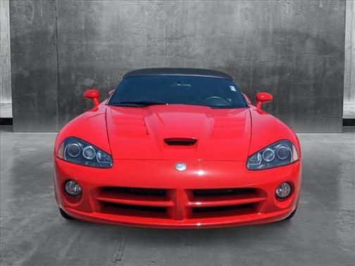 2004 Dodge Viper SRT10