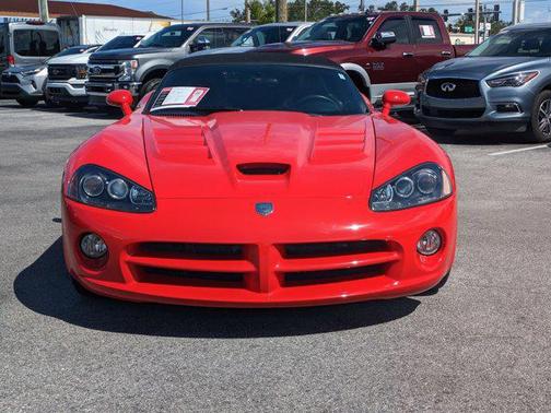 2004 Dodge Viper SRT10