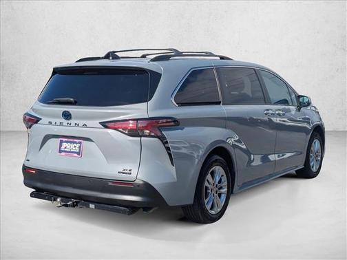 2022 Toyota Sienna Woodland Edition