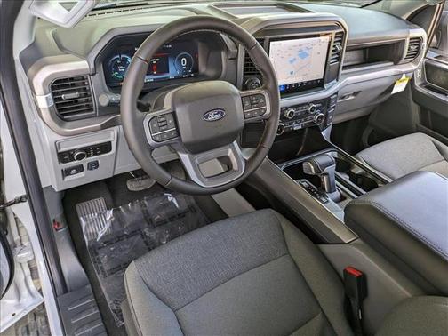 2025 Ford F-150 Lightning XLT