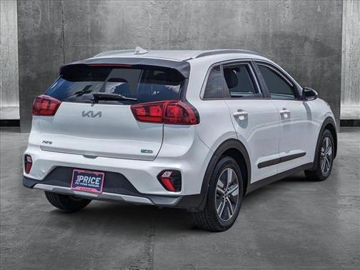 2022 Kia Niro LXS