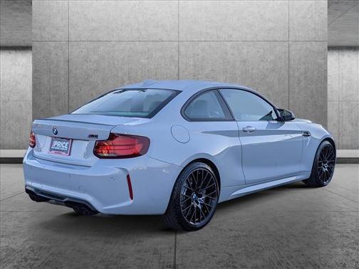 Photo 5 of 24 of 2020 BMW M2 Competition