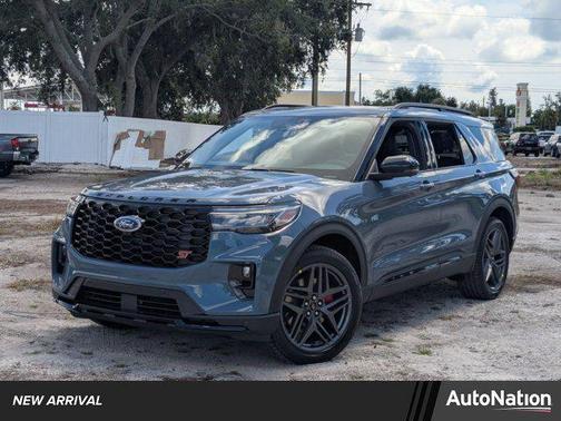 2025 Ford Explorer ST