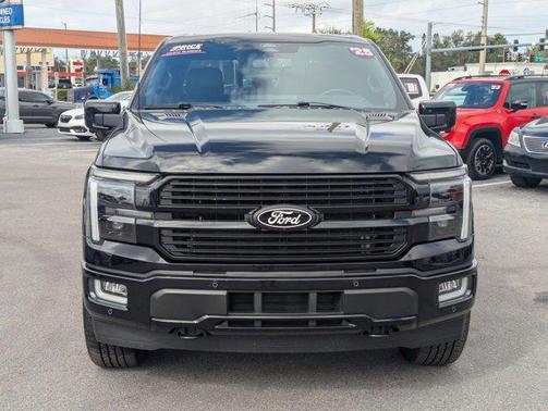 2025 Ford F-150 Platinum