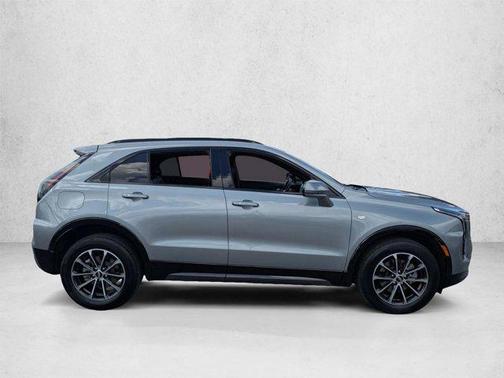 Argent Silver Metallic 2024 Cadillac XT4 Sport