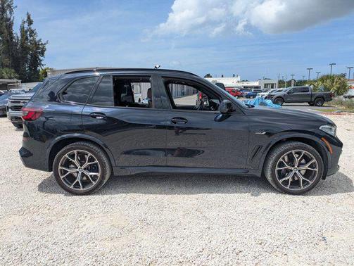 Carbon Black Metallic 2022 BMW X5 PHEV xDrive45e