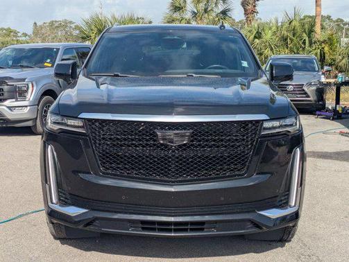 2022 Cadillac Escalade Luxury