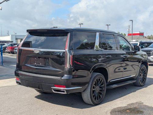 2022 Cadillac Escalade Luxury