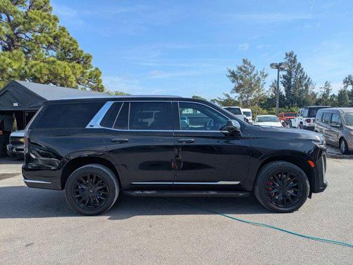 2022 Cadillac Escalade Luxury