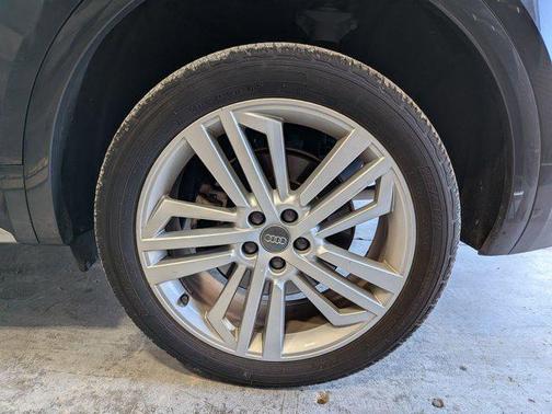 2018 Audi Q5 2.0T Premium Plus