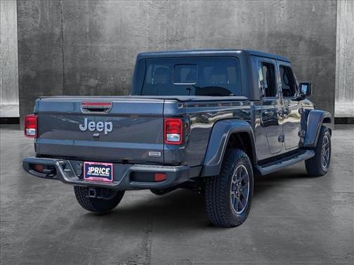 2022 Jeep Gladiator Overland