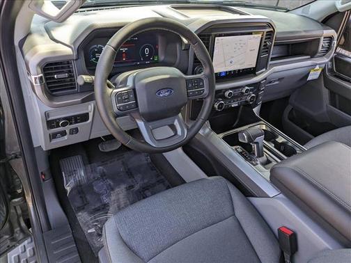 2025 Ford F-150 Lightning XLT