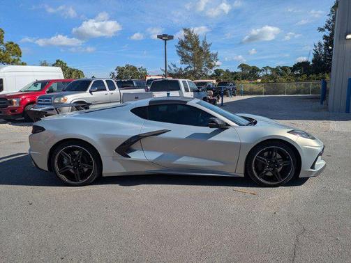 2021 Chevrolet Corvette Stingray w/3LT