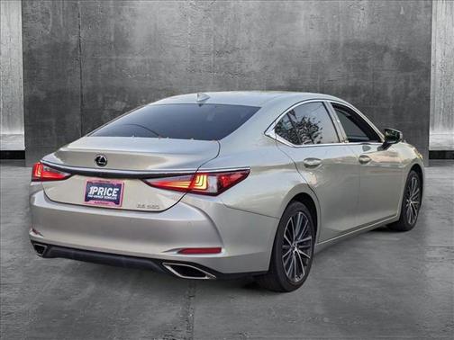2022 Lexus ES 350 Base