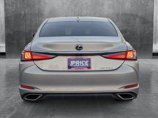 2022 Lexus ES 350 Base