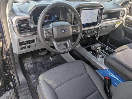 2025 Ford F-150 Lightning XLT