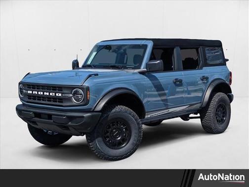 2025 Ford Bronco Base 4 Door 4x4
