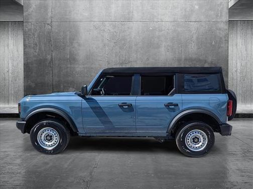 2025 Ford Bronco Base 4 Door 4x4