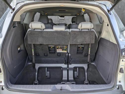 2021 Toyota Sienna XLE 8 Passenger
