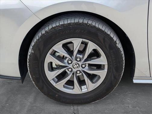 2021 Toyota Sienna XLE 8 Passenger