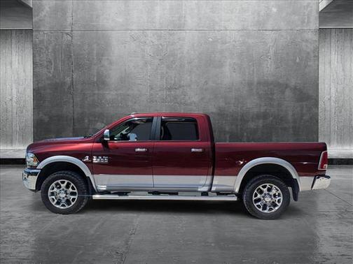 2017 RAM 2500 Laramie Crew Cab 4x4 6'4' Box