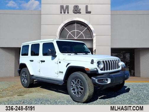 2025 Jeep Wrangler 4-Door Sahara 4x4