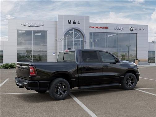 Diamond Black Crystal Pearlcoat 2026 RAM 1500 Express