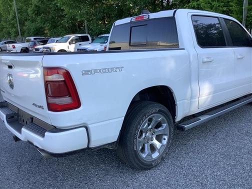Bright White Clearcoat 2022 RAM 1500 Big Horn/Lone Star