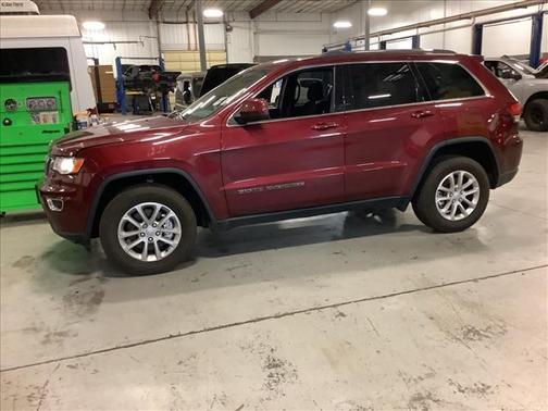 2021 Jeep Grand Cherokee Laredo