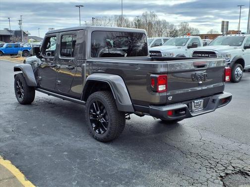 2025 Jeep Gladiator Nighthawk