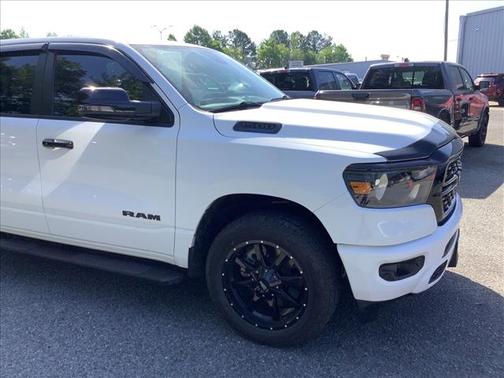 Bright White Clearcoat 2024 RAM 1500 Big Horn/Lone Star