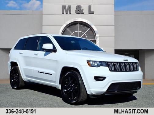 2022 Jeep Grand Cherokee Laredo