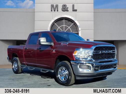 2024 RAM 3500 Tradesman Crew Cab 4x4 6'4' Box