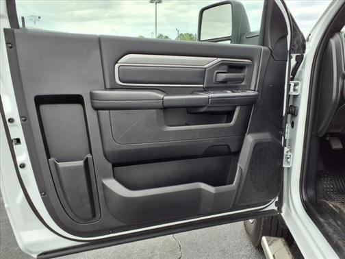 2024 RAM 2500 Tradesman Regular Cab 4x4 8' Box