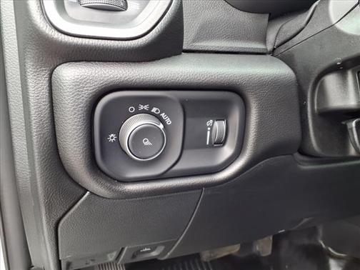 2024 RAM 2500 Tradesman Regular Cab 4x4 8' Box