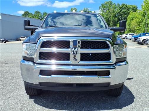 Granite Crystal Metallic Clearcoat 2017 RAM 2500 Tradesman Crew Cab 4x4 8' Box